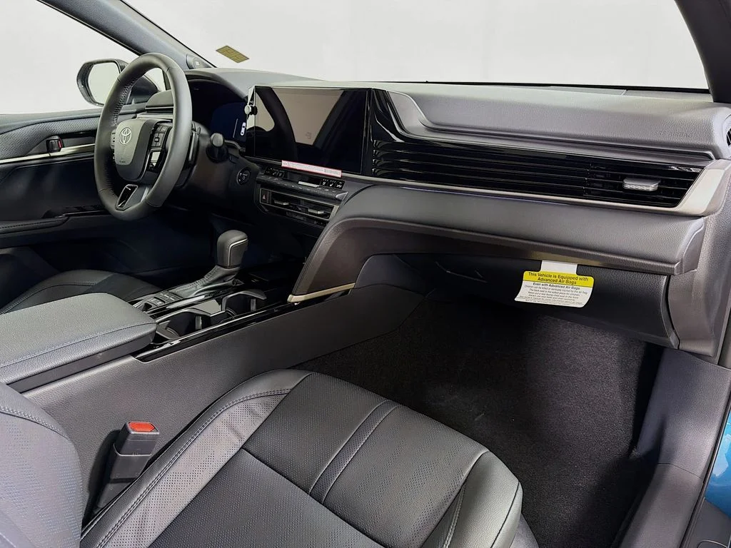 2026 Toyota Camry XSE - Photo 26
