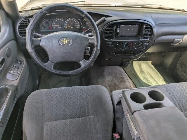 Used 2003 Silver Toyota SR5 image 13
