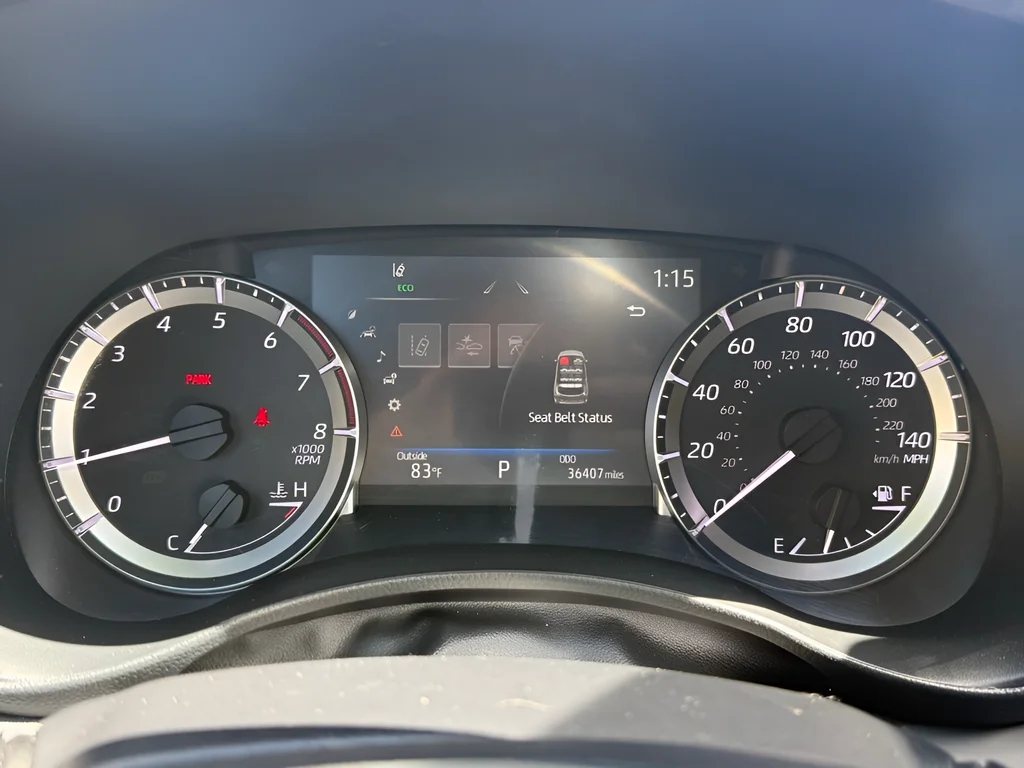 2023 Toyota Highlander LE - Photo 22