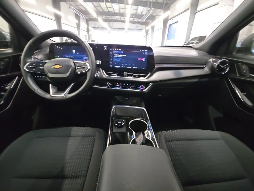 2026 Chevrolet Equinox LT - Photo 27