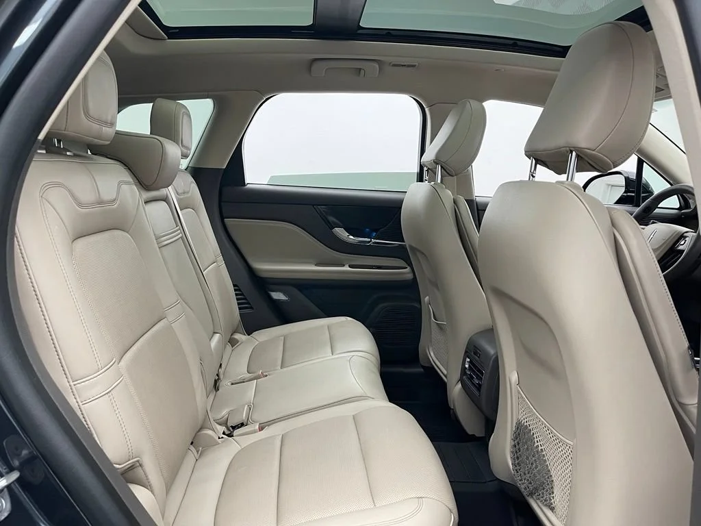 Used 2022 Blue Lincoln Reserve image 37