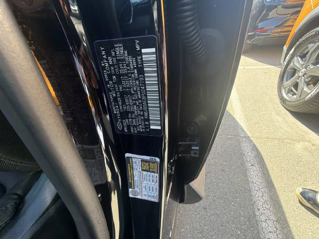Used 2023 Black Hyundai SEL image 30