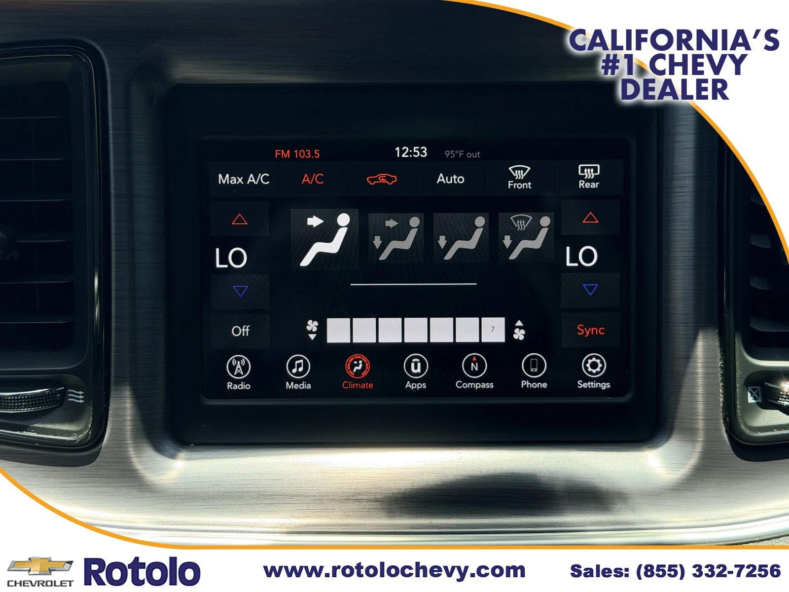 Used 2018 Granite Pearlcoat Dodge SXT image 17
