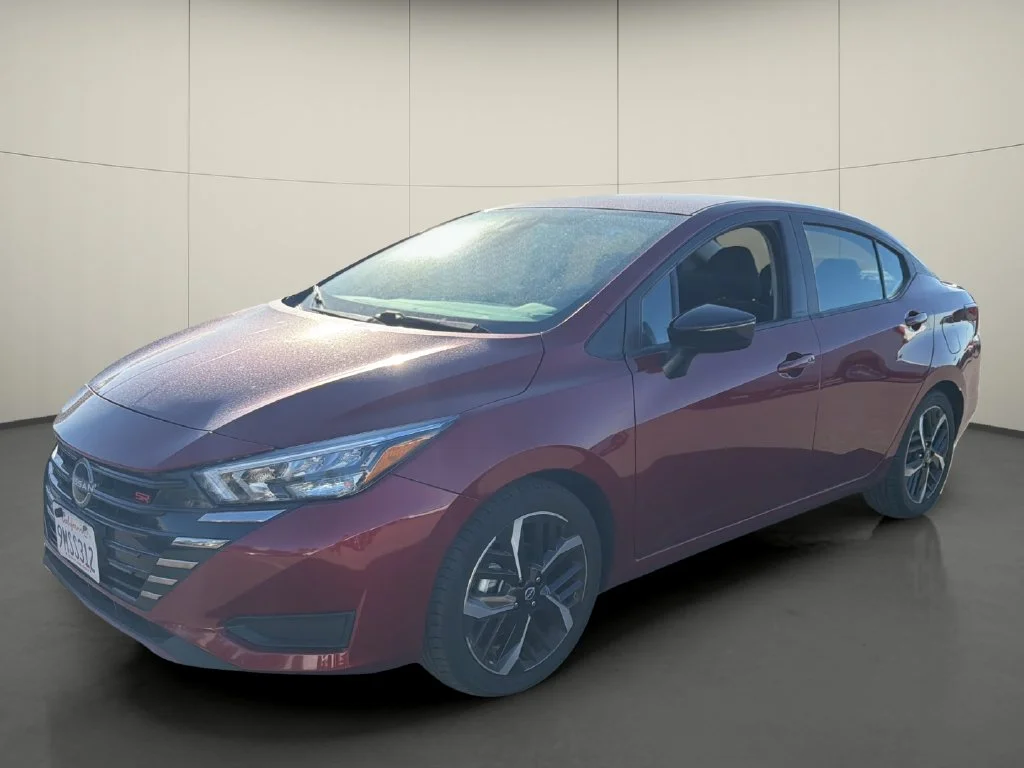 Used 2024 Red Nissan 1.6 SR image 3