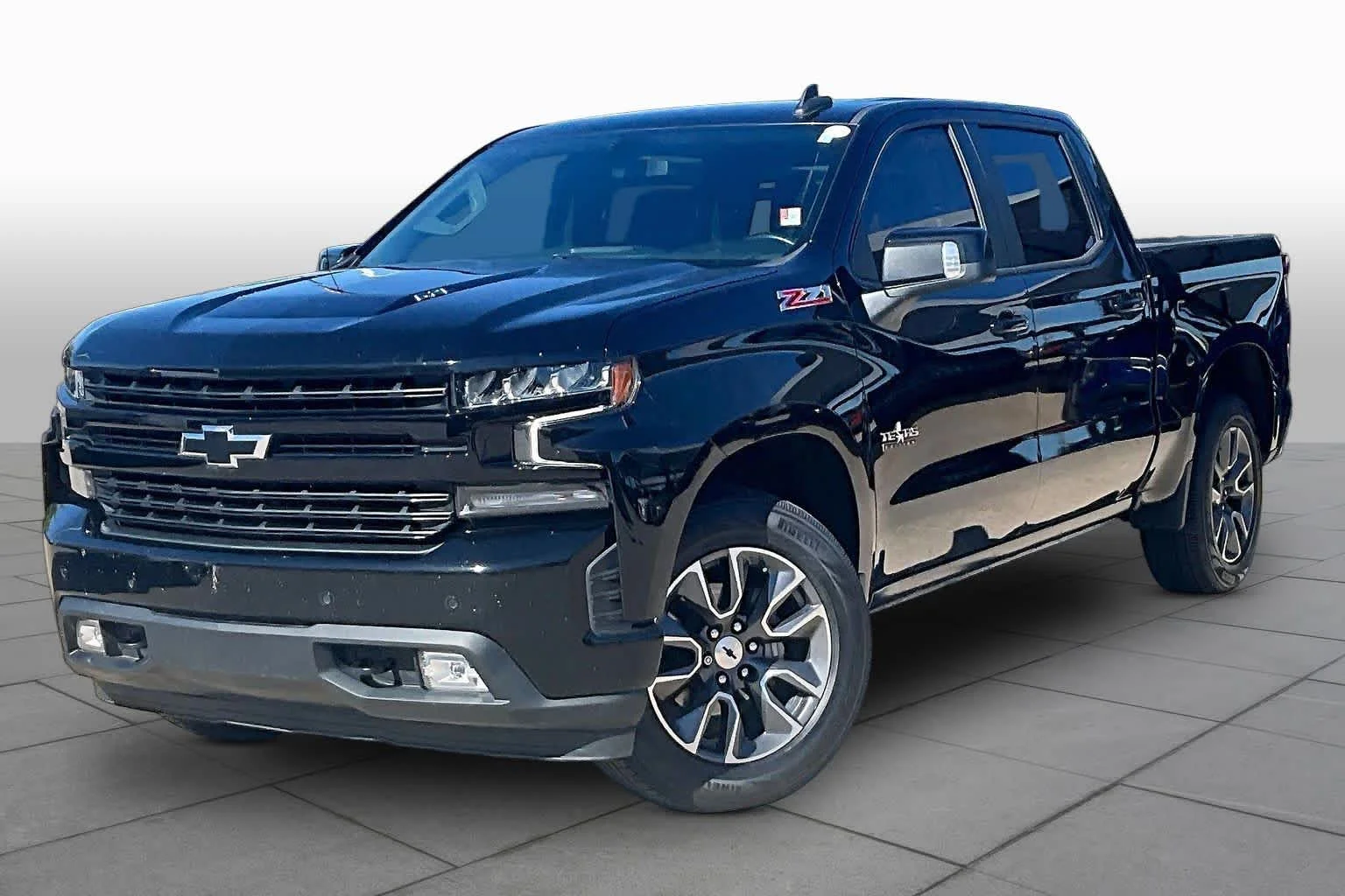 Used 2022 Black Chevrolet RST image 3