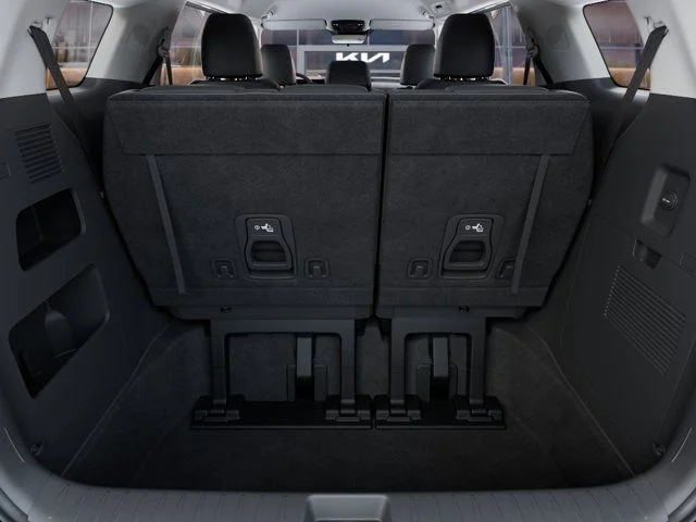 New 2026 Snow White Pearl Kia LXS image 19