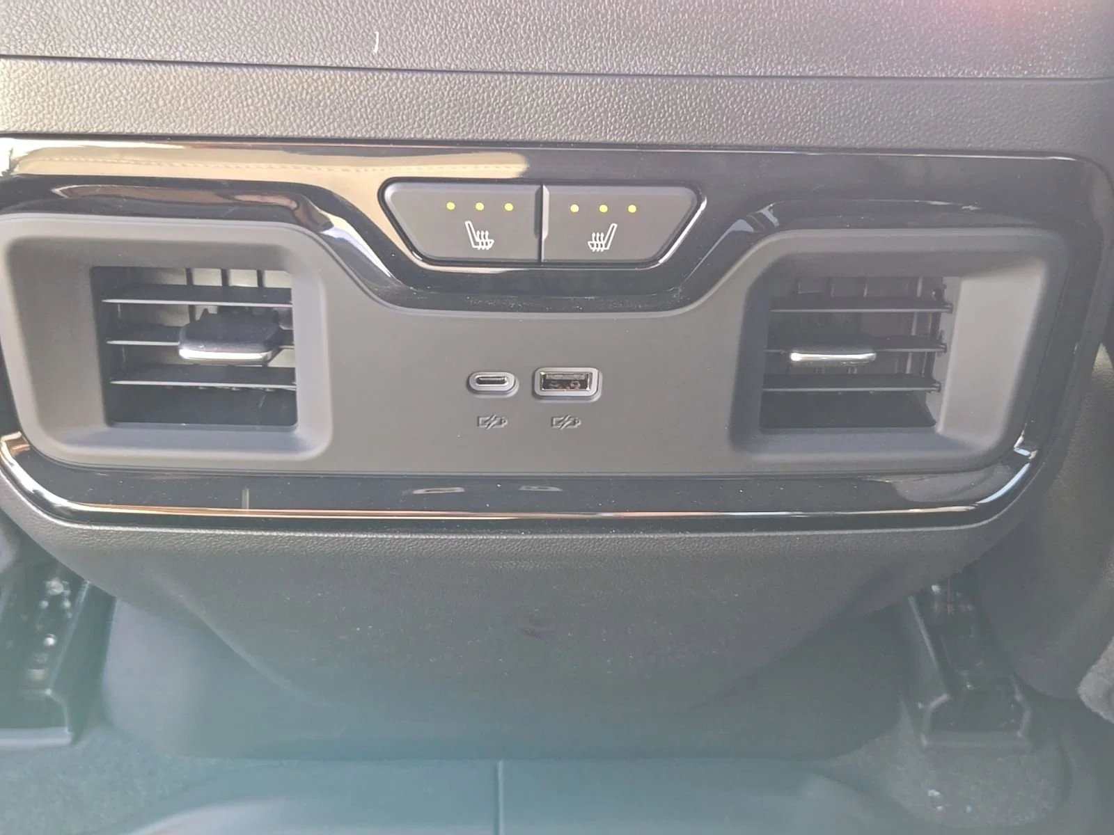 2026 GMC Sierra 1500 AT4X - Photo 30