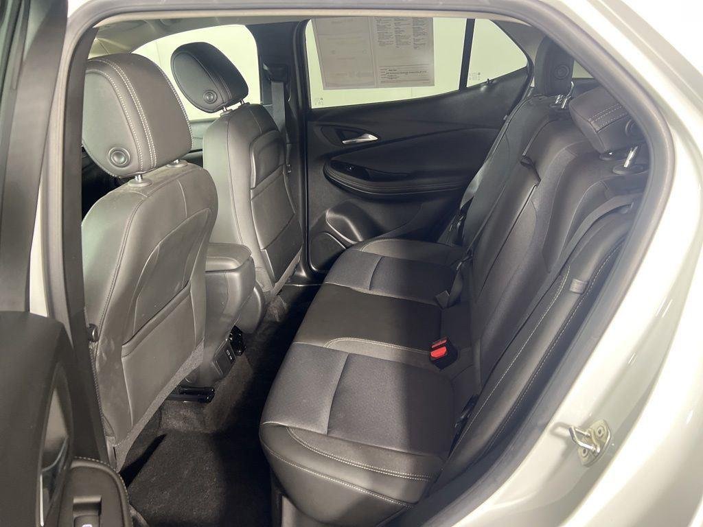 Used 2024 Summit White Buick Preferred image 5