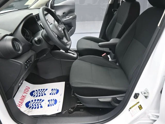 Used 2025 White Nissan S image 27