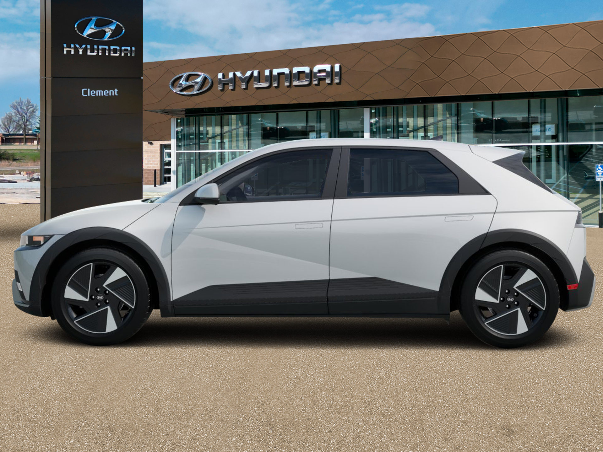 New 2027 White Hyundai SE image 18