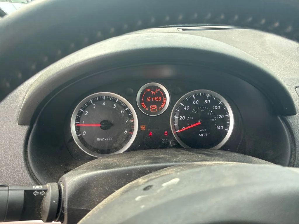 Used 2012 Black Nissan 2.0 SR image 6