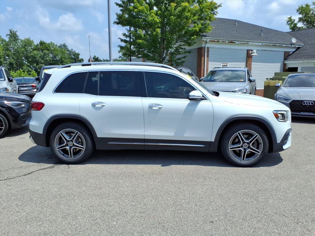 Certified Used 2021 White Mercedes-Benz GLB 250 image 2