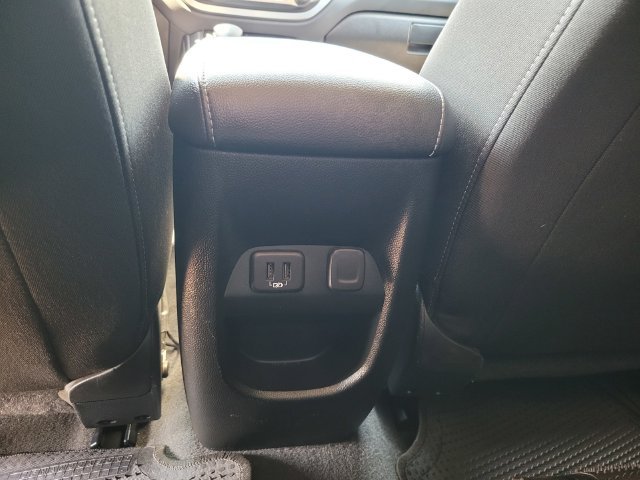 Used 2022 White Chevrolet LT image 16