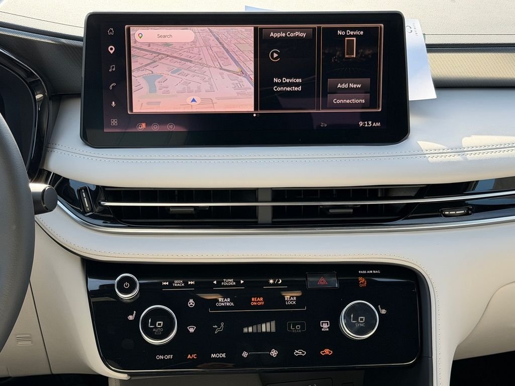 New 2027 RADIANT WHITE INFINITI Luxe AWD image 17