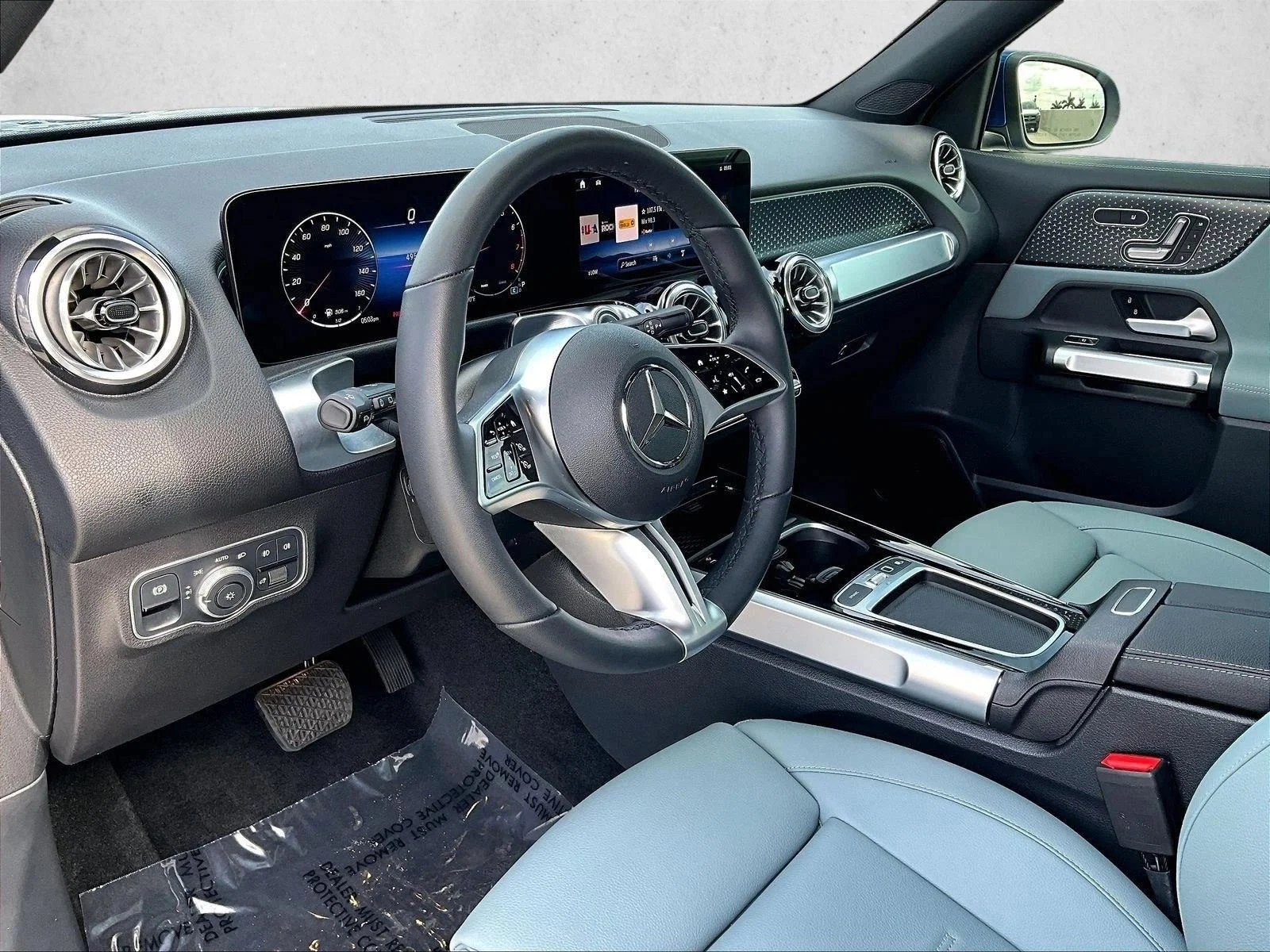 Used 2026 Starling Blue Metallic Mercedes-Benz GLB 250 image 14