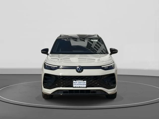 2026 Volkswagen Tiguan photo 2