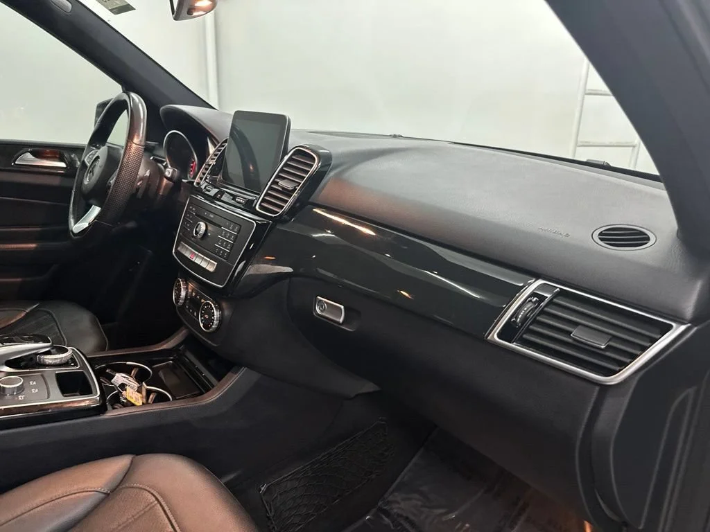 Used 2017 Gray Mercedes-Benz GLE 350 image 26