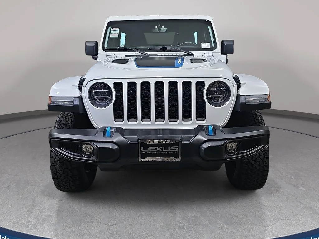Used 2021 White Jeep Unlimited Rubicon 4xe image 3