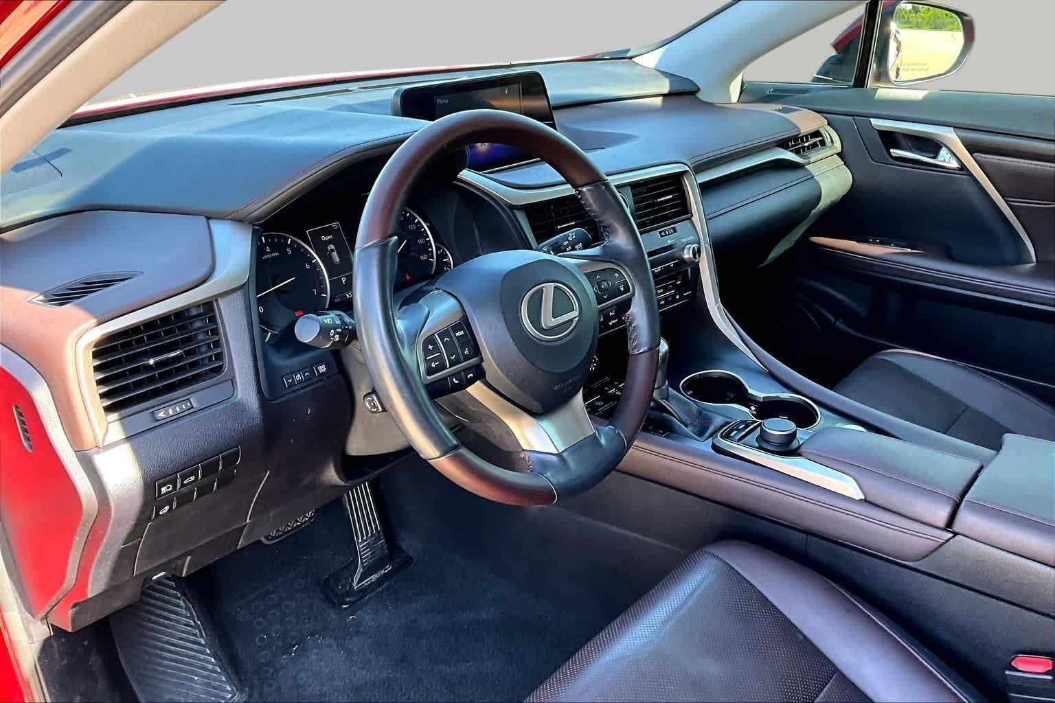 Used 2019 Matador Red Mica Lexus  image 18