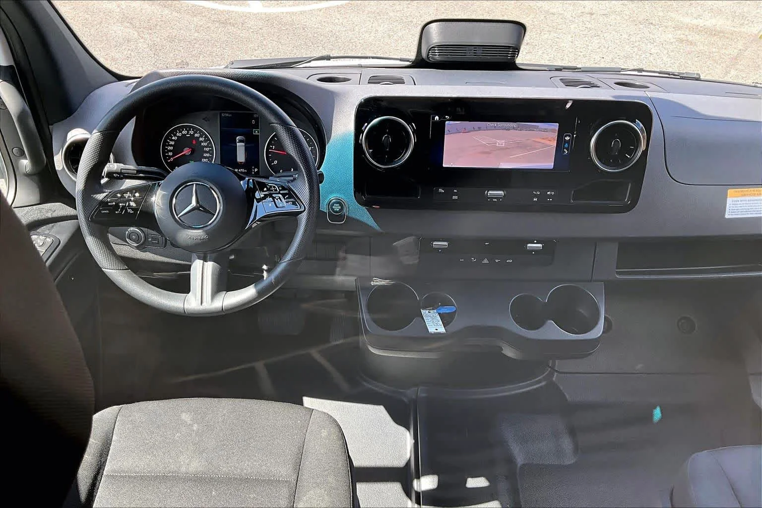 Used 2025 Arctic White Mercedes-Benz  image 6