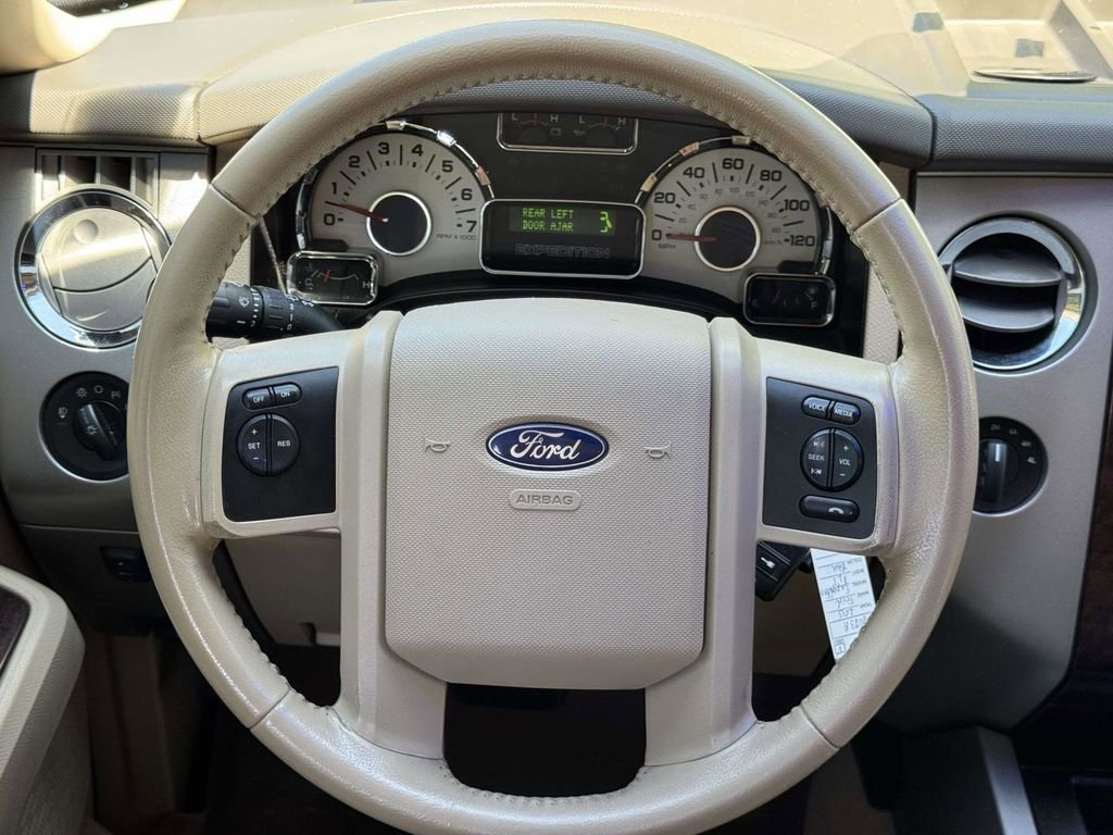 Used 2013 Blue Ford XLT image 11
