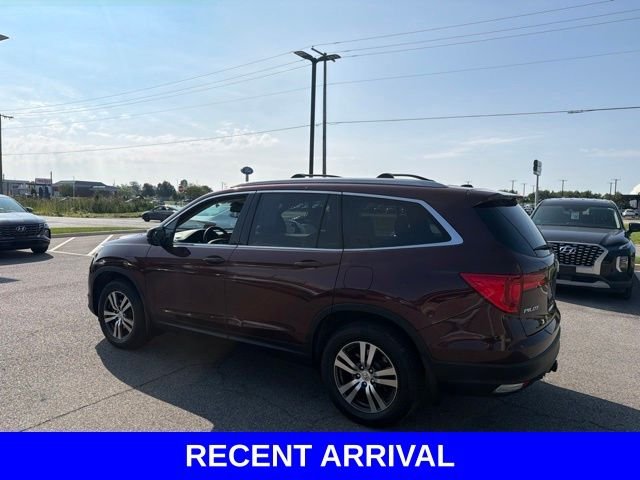 Used 2017 Red Honda EX-L image 16