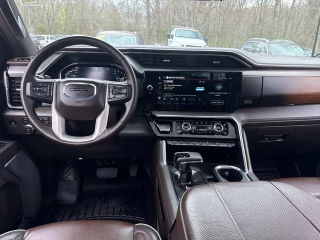 Used 2025 White GMC Denali image 16