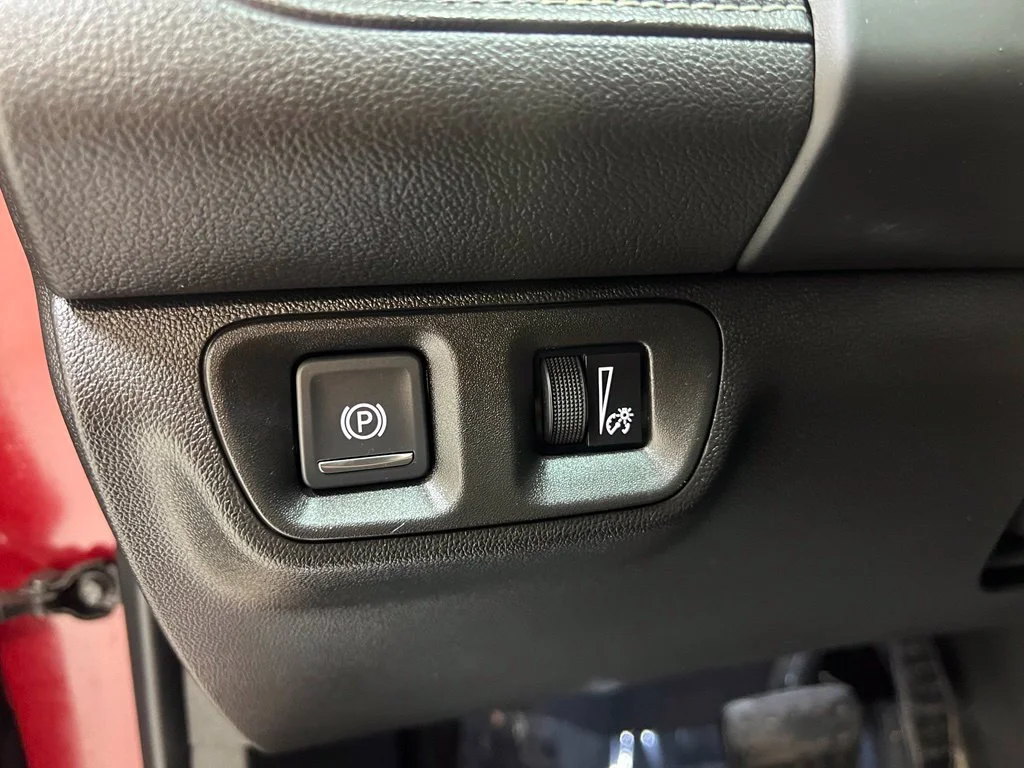 Used 2019 Red GMC SLT-1 image 17