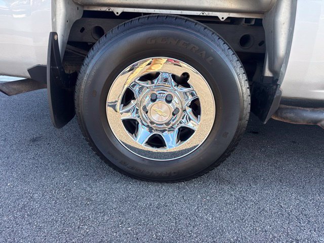 Used 2014 Silver Chevrolet Work Truck image 10