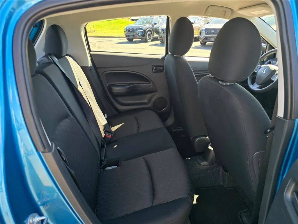 Used 2024 Red Mitsubishi ES image 11