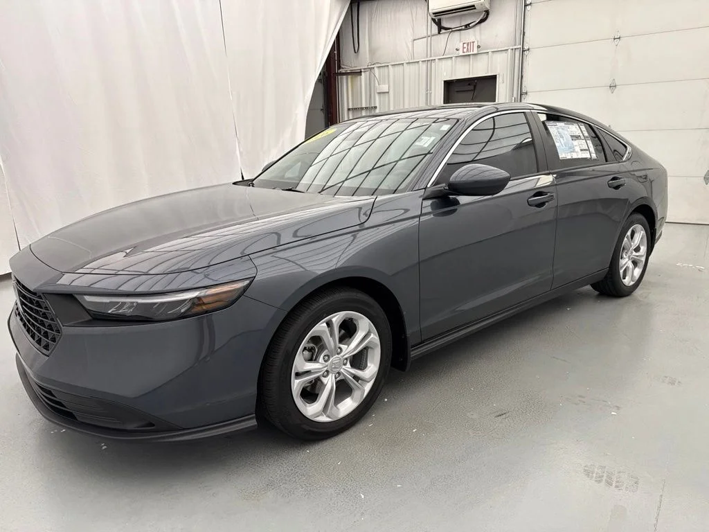New 2026 Meteorite Gray Metallic Honda LX image 3