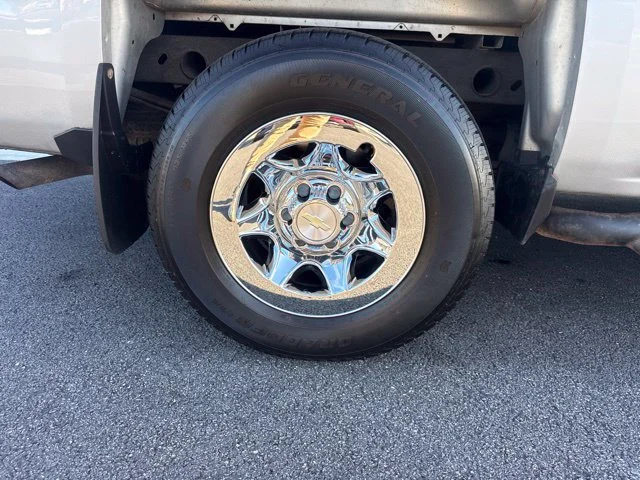 Used 2014 Silver Chevrolet Work Truck image 10
