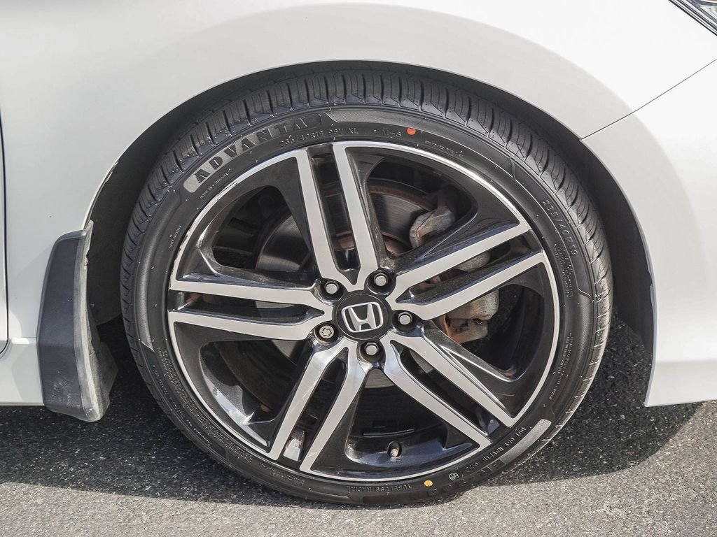 Used 2016 White Honda Sport image 9