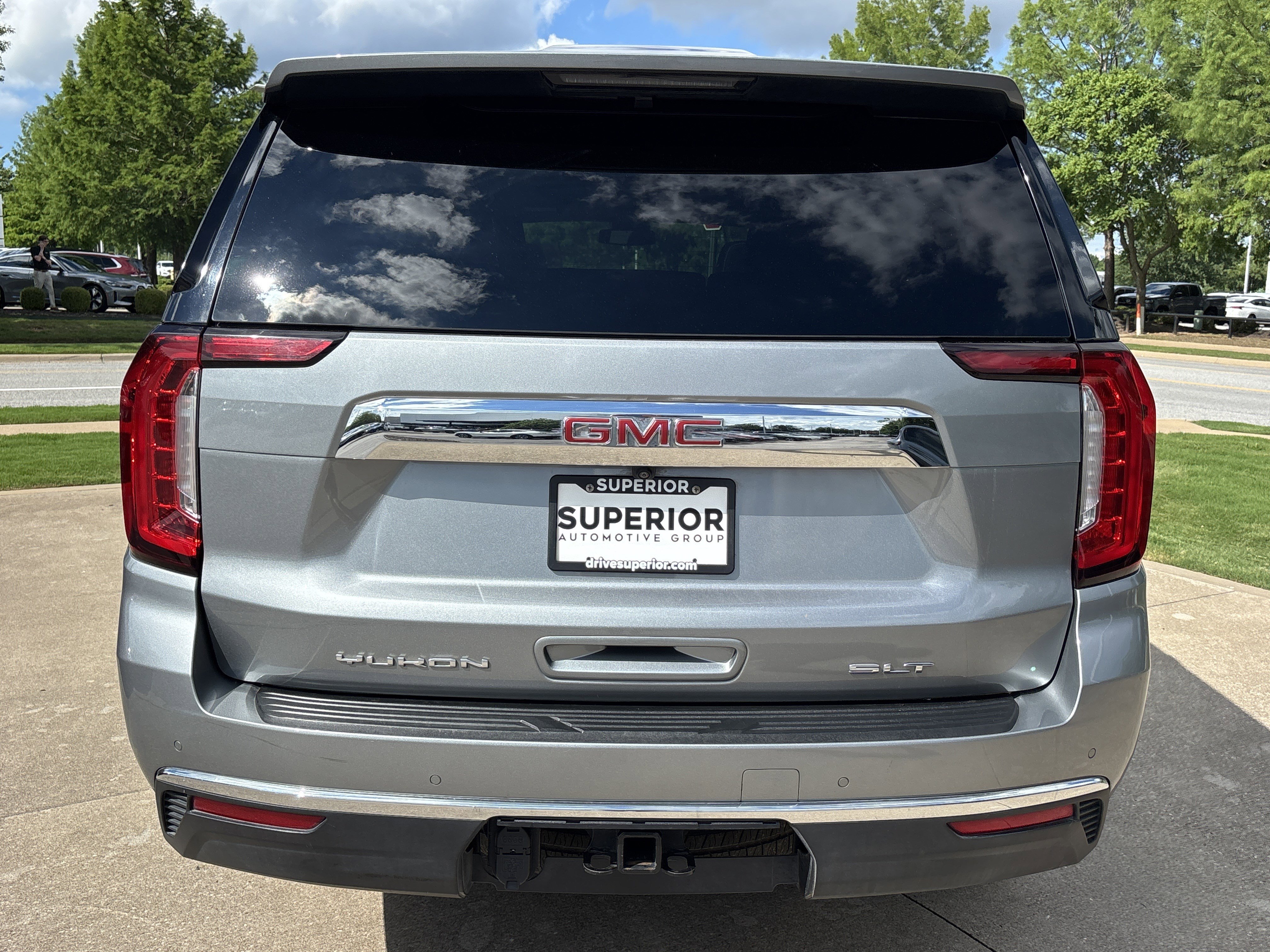 Used 2023 Sterling Metallic GMC SLT 4WD image 5