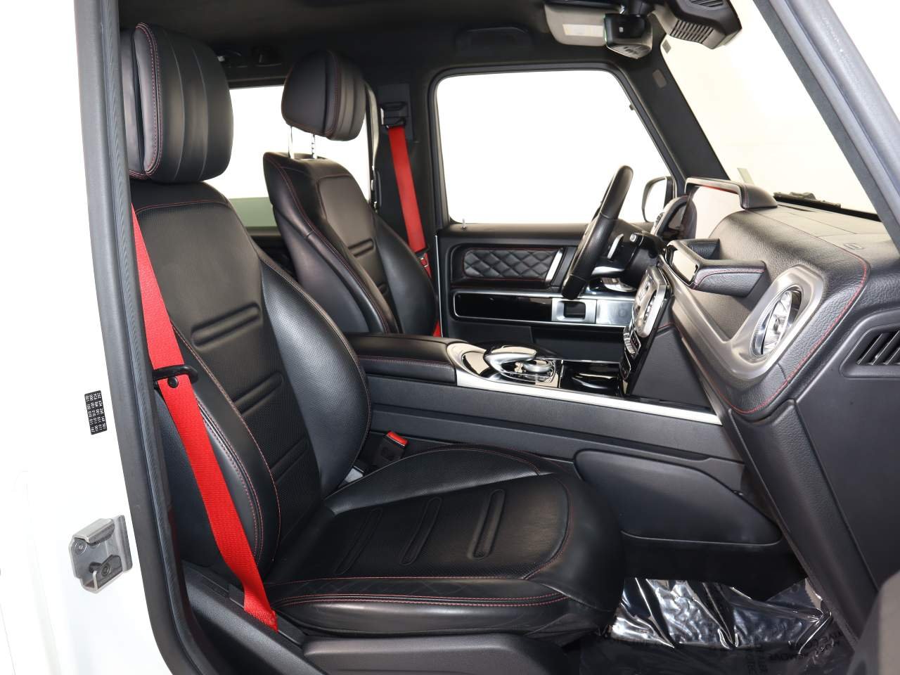 Used 2019 White Mercedes-Benz G 550 image 14
