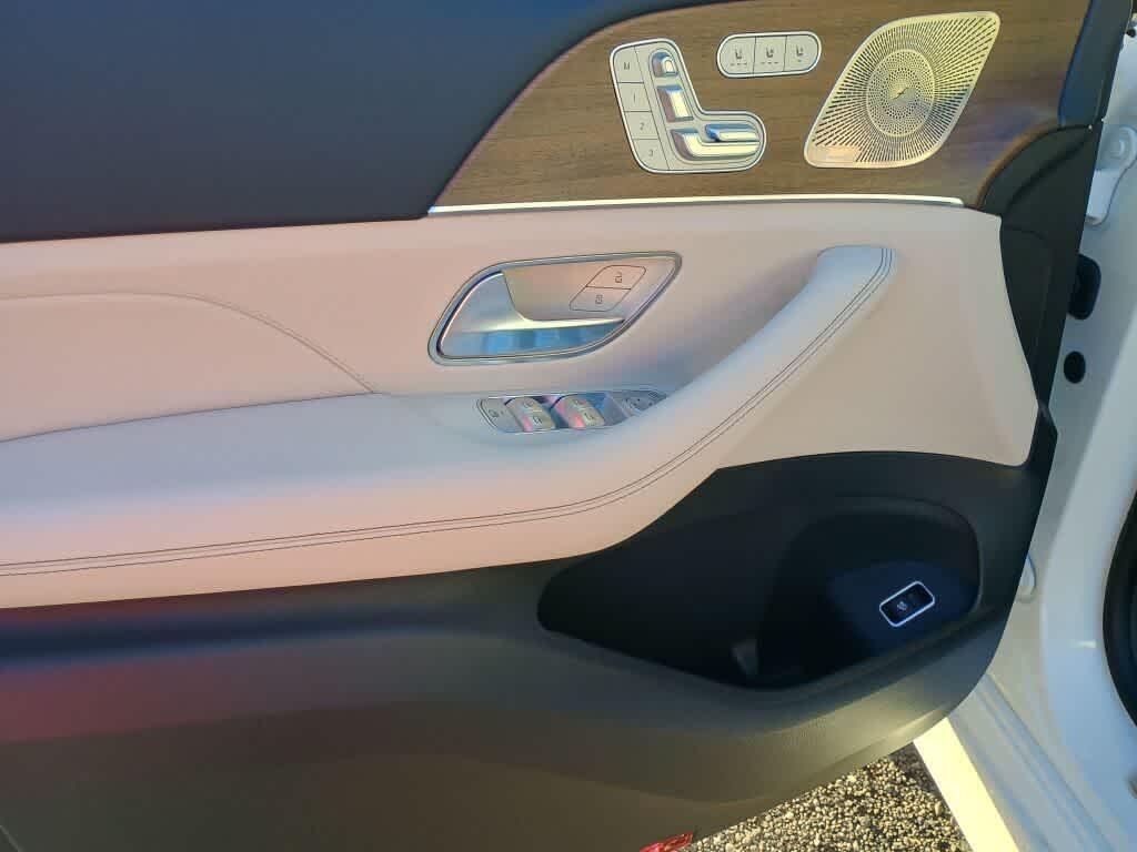 New 2026 Polar White Mercedes-Benz GLE 350 image 9