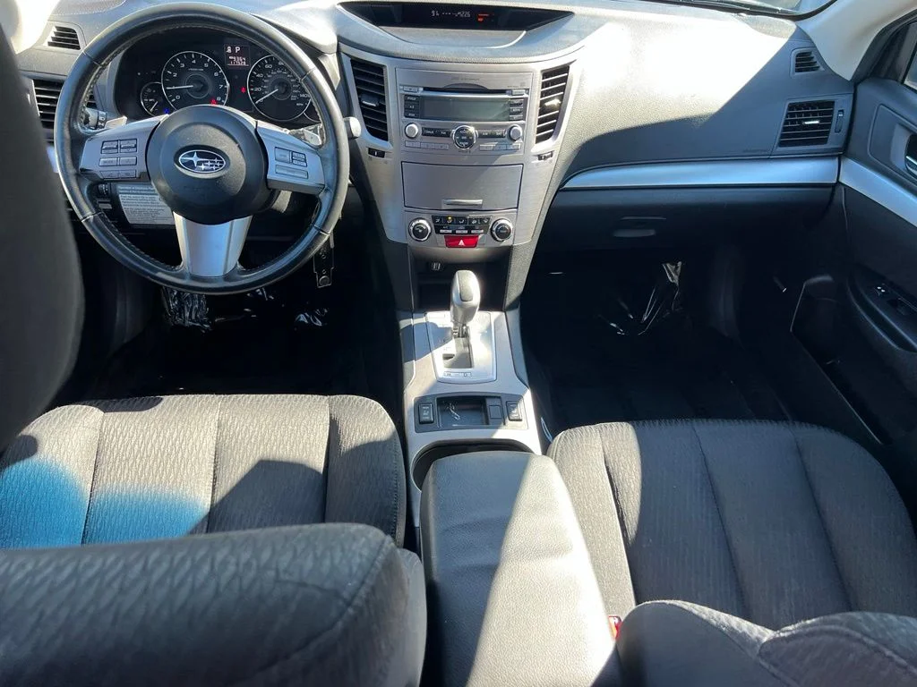 Used 2011 Graphite Gray Metallic Subaru 2.5i Premium image 18