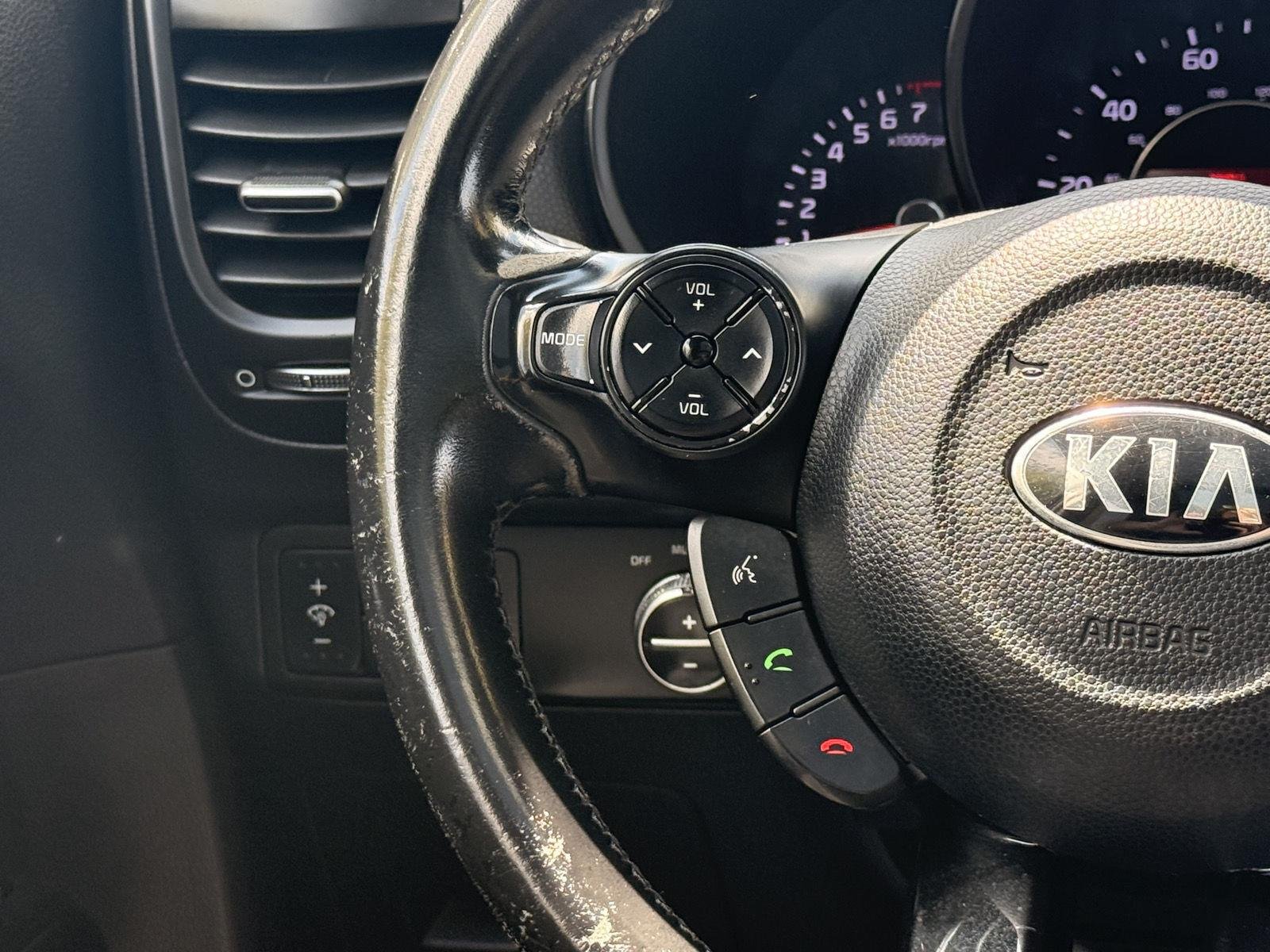 Used 2014 Shadow Black Kia ! image 23