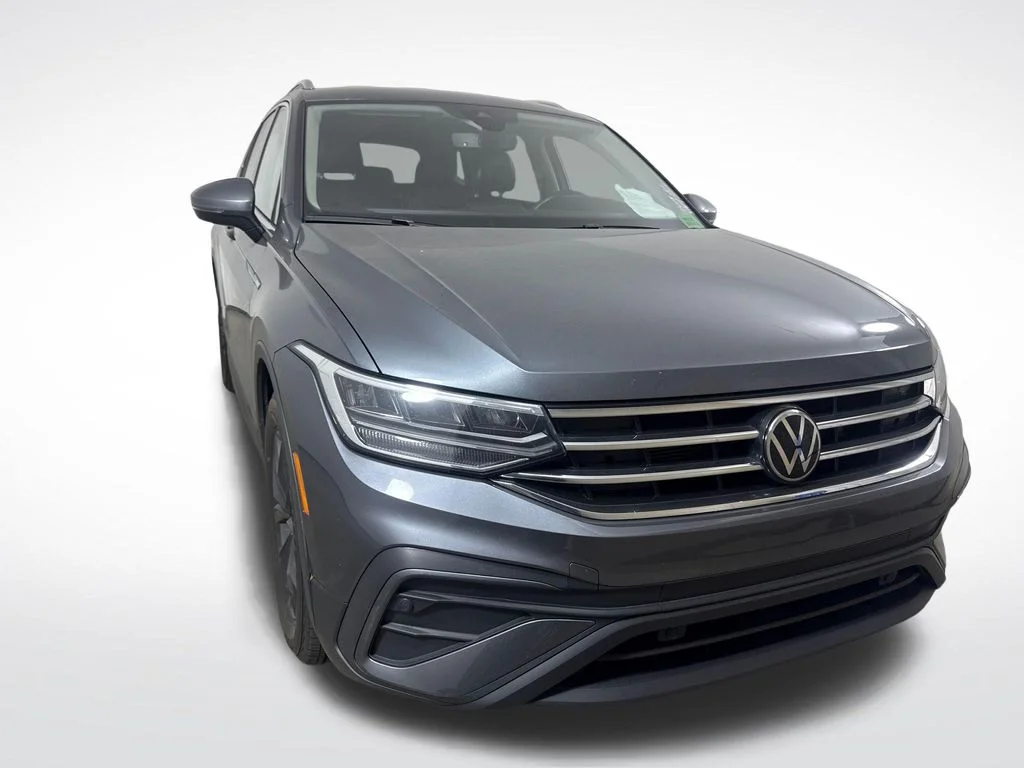 2024 Volkswagen Tiguan 2.0T SE's photo