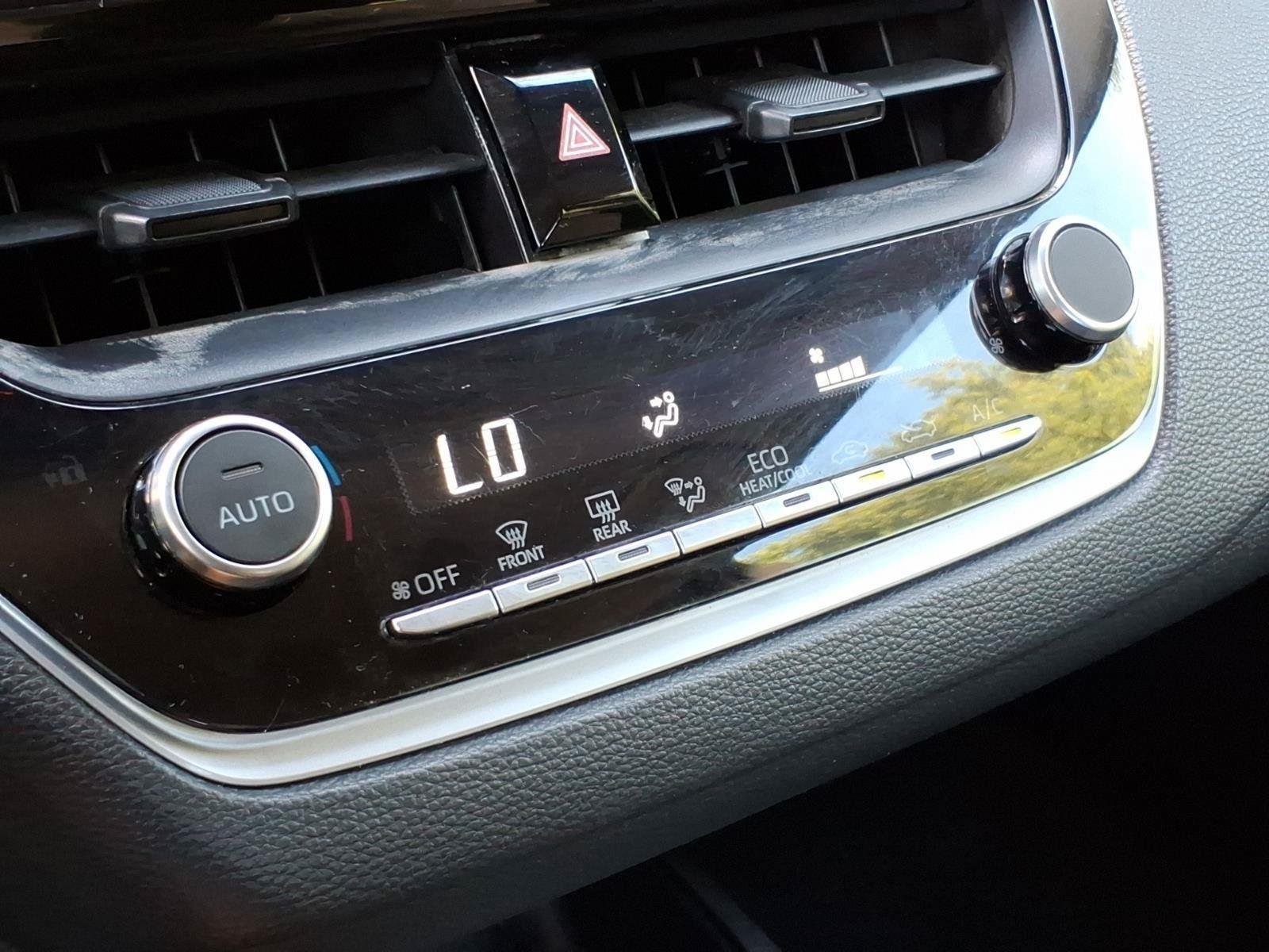 Used 2024  Toyota LE image 22