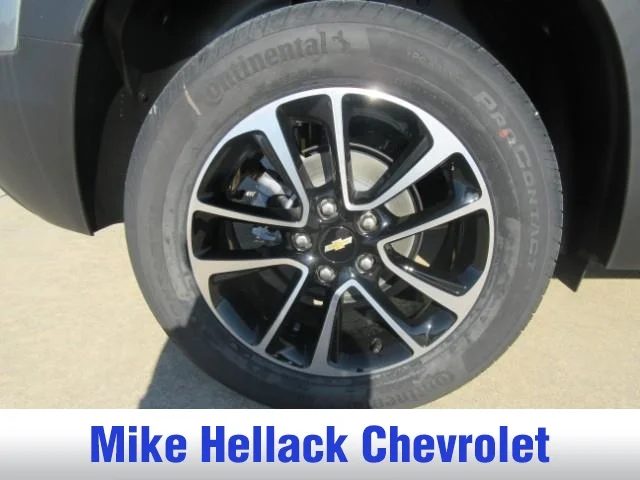 New 2026 Sterling Gray Metallic Chevrolet LT image 9