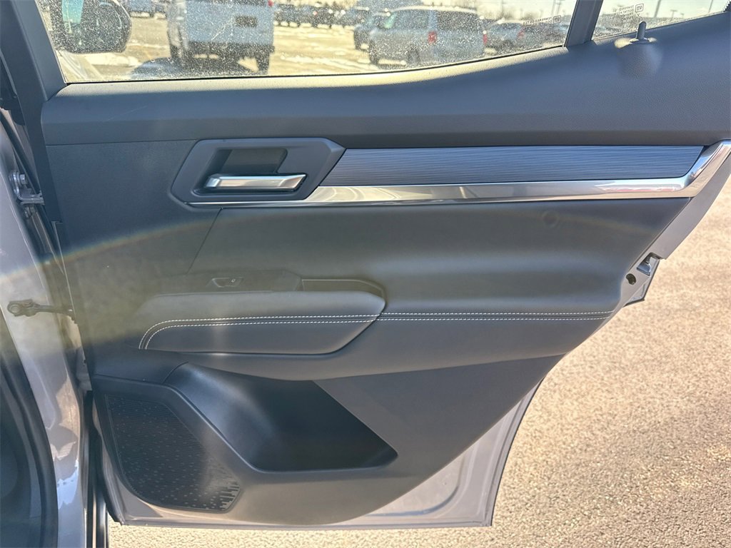 2026 GMC TERRAIN - Image 35