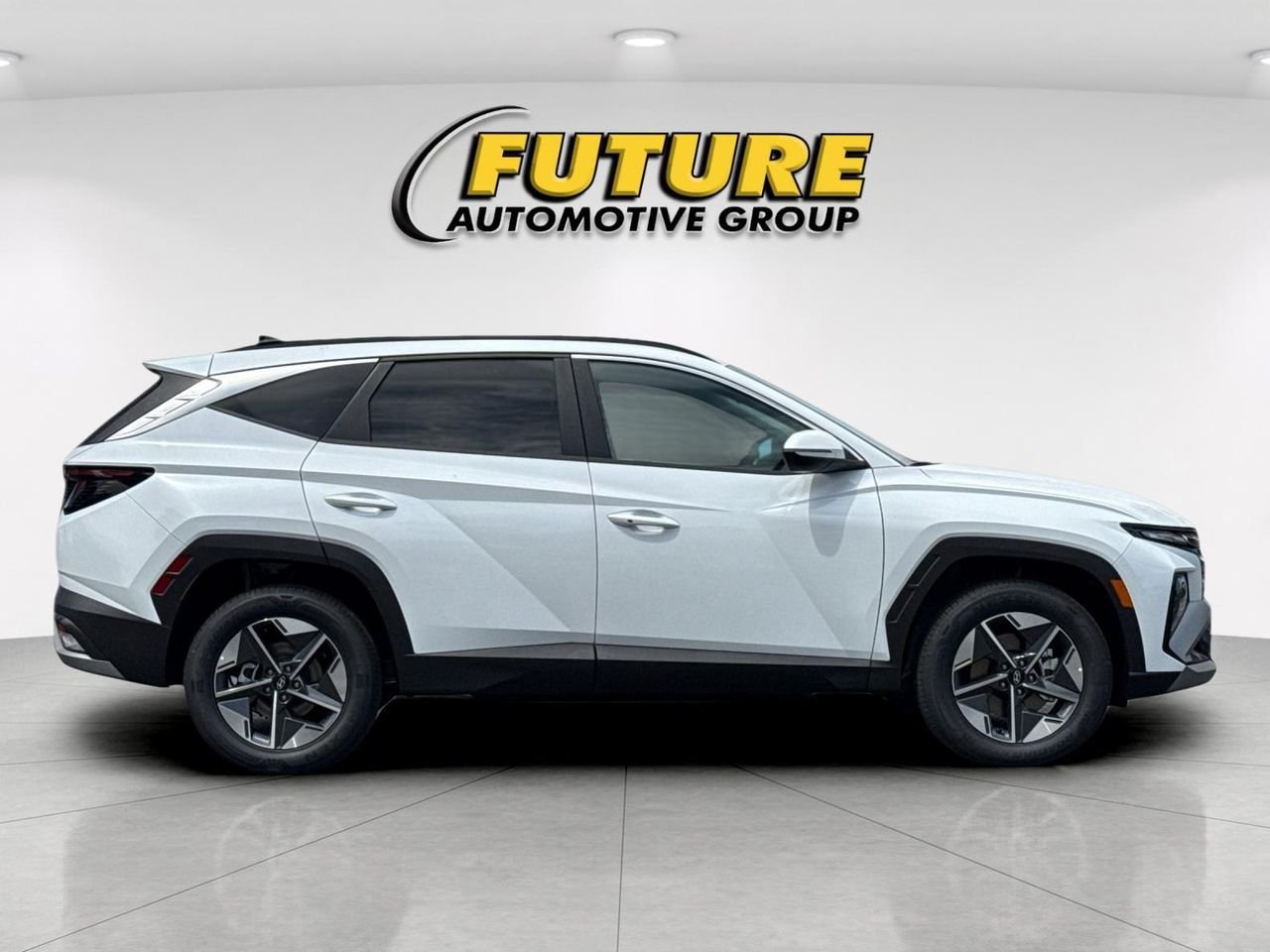 New 2026 White Hyundai SEL Convenience image 2