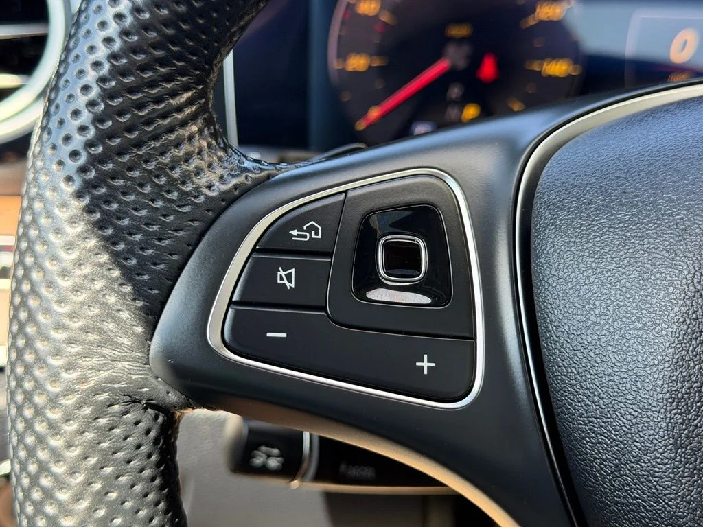 Used 2018 Blue Mercedes-Benz E 300 image 17
