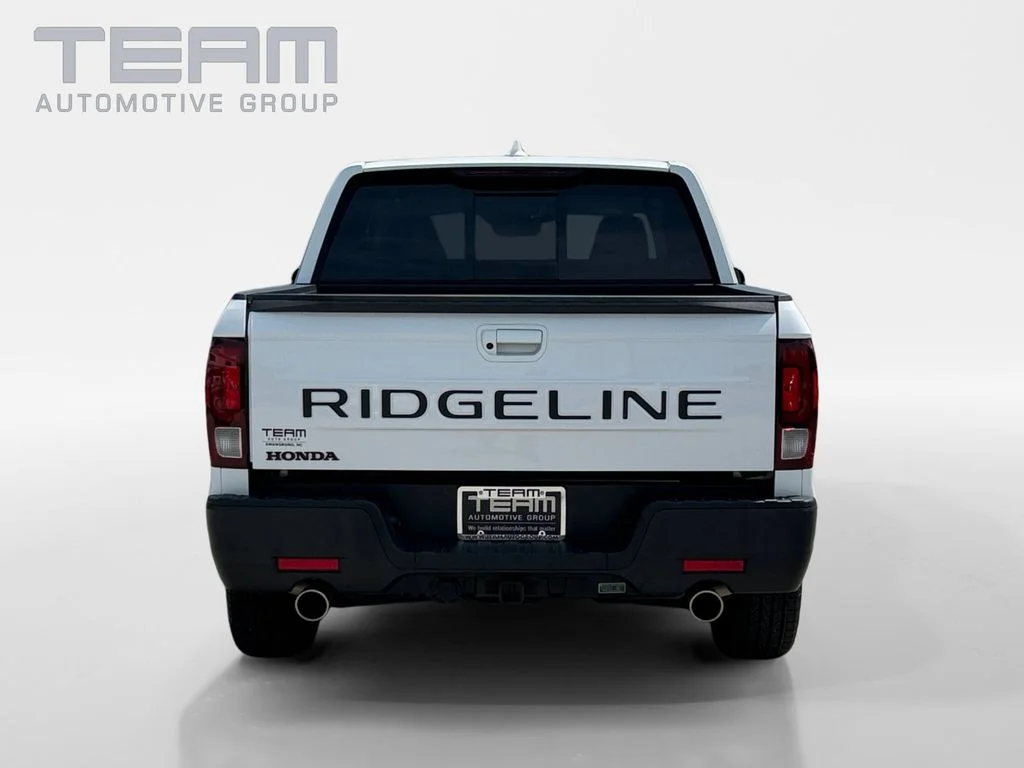 Used 2024 White Honda RTL image 6