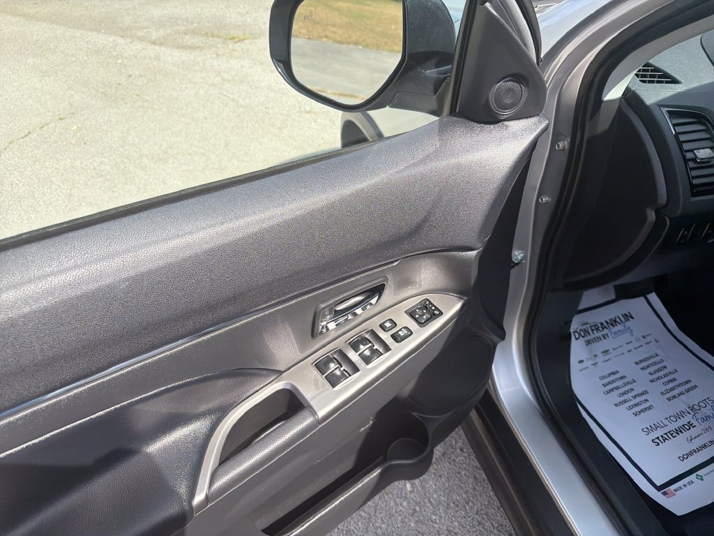 Used 2026 Silver Mitsubishi 2.0 SE image 11