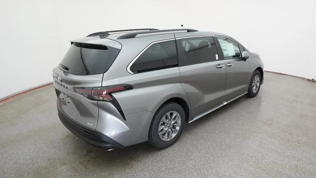 New 2026 Heavy Metal Toyota XLE image 19