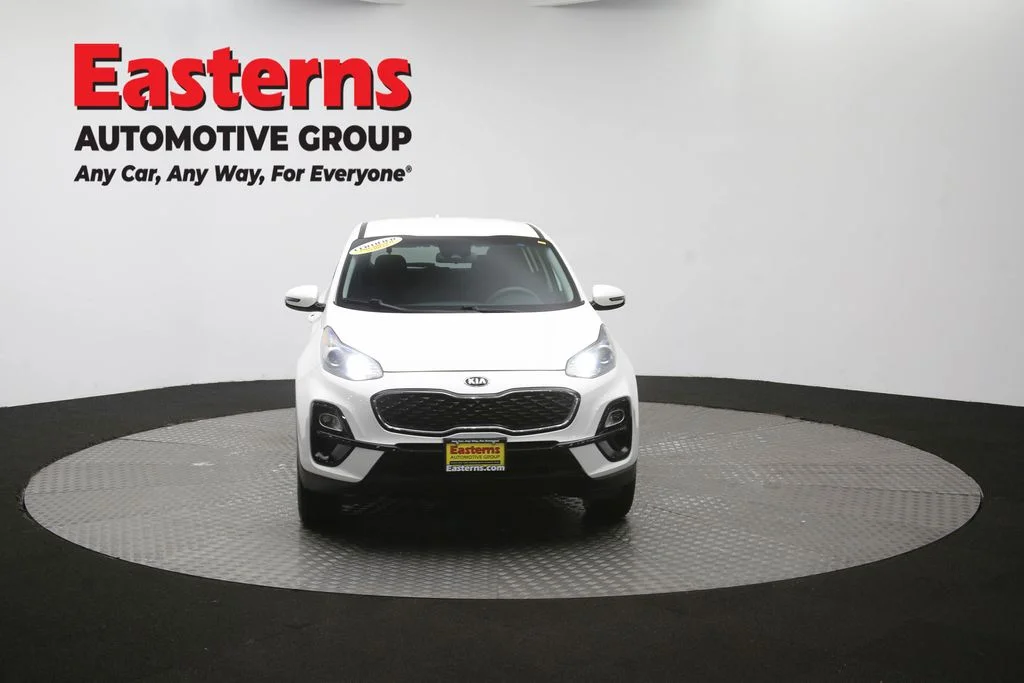 Used 2022 White Kia LX image 50