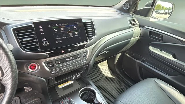 Used 2022  Honda EX-L image 25
