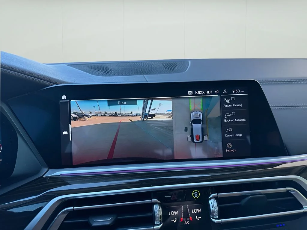 Used 2019 Dark Graphite Metallic BMW xDrive40i image 22